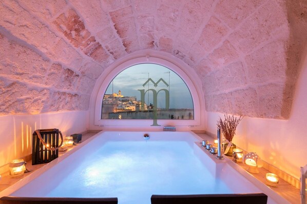 Spa - Dimora Matteotti is a fantastic property with terrace see view and Ostuni (Ostuni)