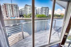 Property grounds - 3-story modern, home, with a large deck & jacuzzi overlooking the Miami River  (Miami)
