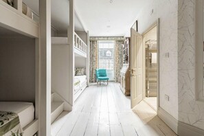 9 bedrooms, desk, iron/ironing board, travel cot