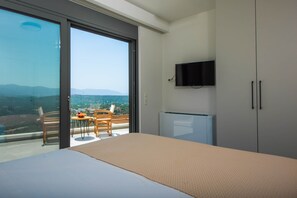 3 Schlafzimmer, Zimmersafe, Bügeleisen/Bügelbrett, WLAN