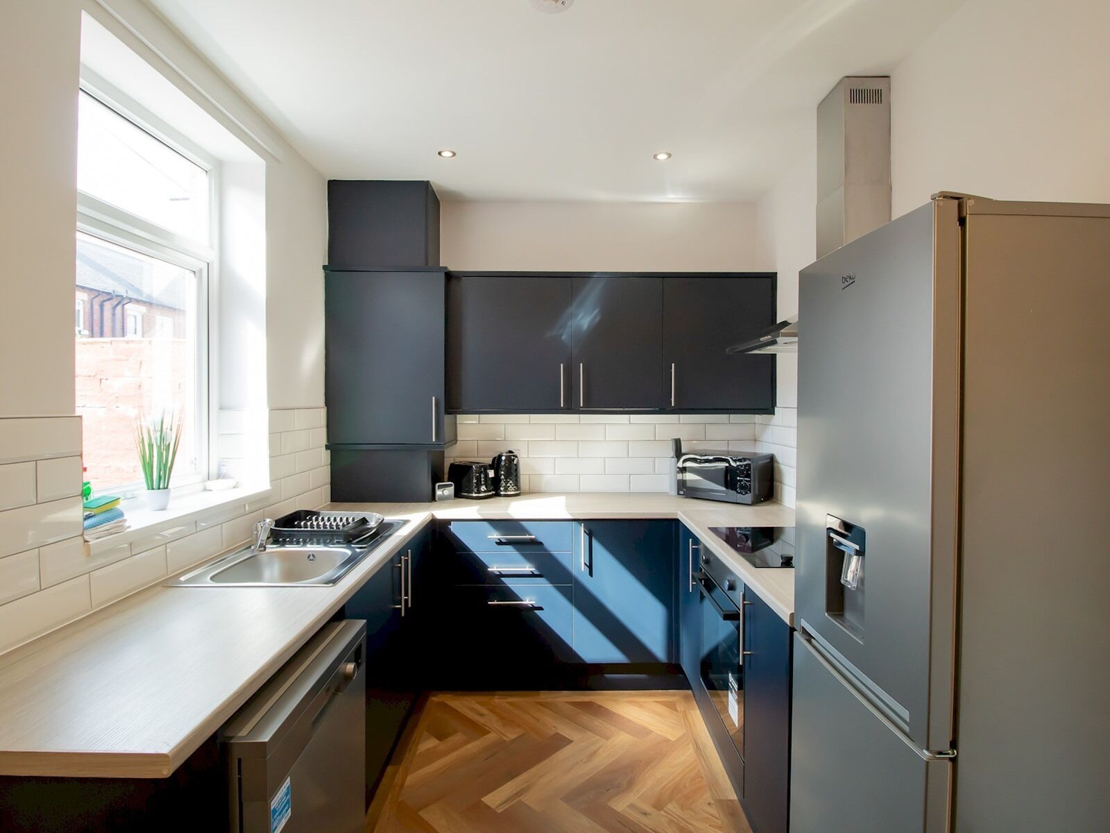 Fridge, microwave, oven, dishwasher