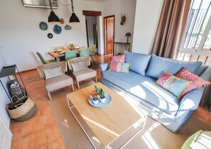 Living area - A Pocos Minutos del Caminito del Rey (AN)