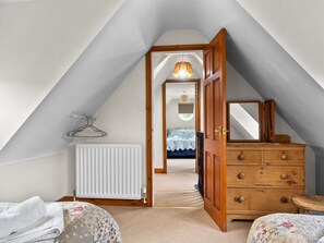 2 soverom, strykejern/-brett, wi-fi (inkludert) og sengetøy