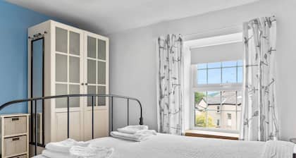 Pass the Keys | Quaint Cottage Retreat in Charming Ulverston