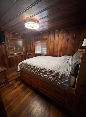 4 habitaciones, escritorio, tabla de planchar con plancha y wifi gratis