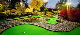 Sun and Snow Escape: Ski/Golf Condo in Peek'n Peak