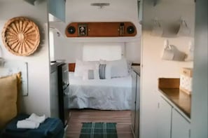 1 chambre, literie fournie