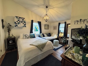 2 soveværelser, skrivebord, gratis Wi-Fi, sengetøj