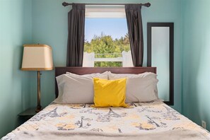3 bedrooms, WiFi, bed sheets