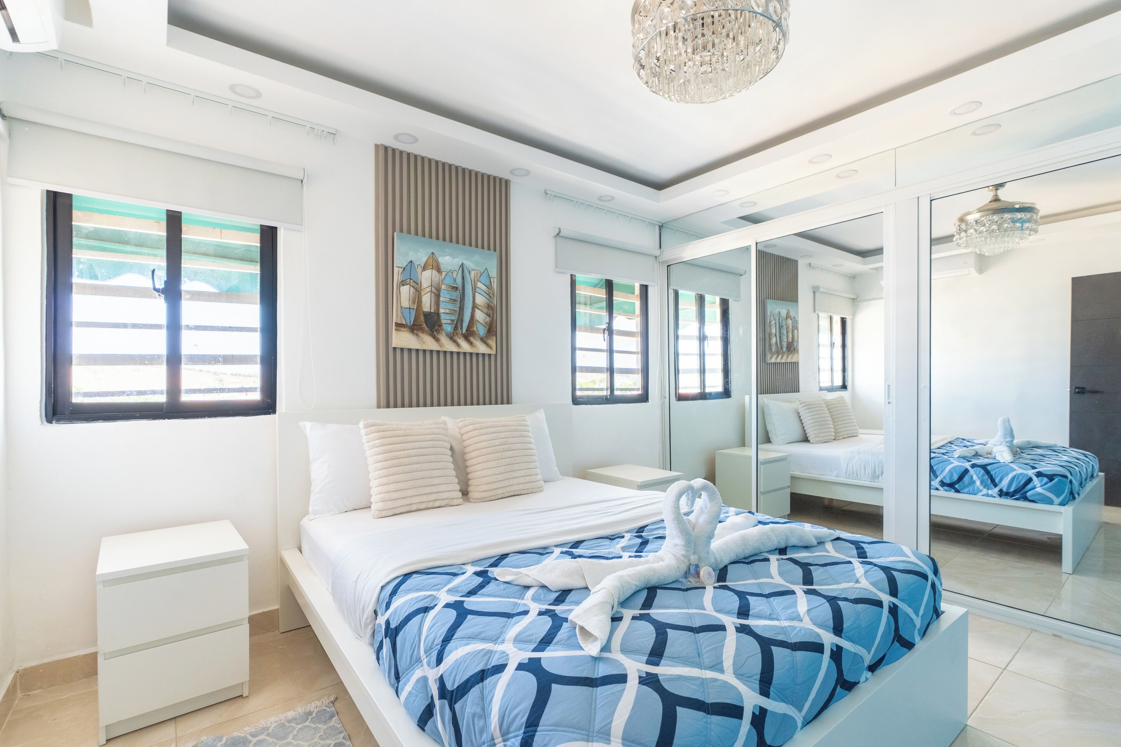 3 chambres, fer et planche à repasser, lit parapluie, Wi-Fi gratuit