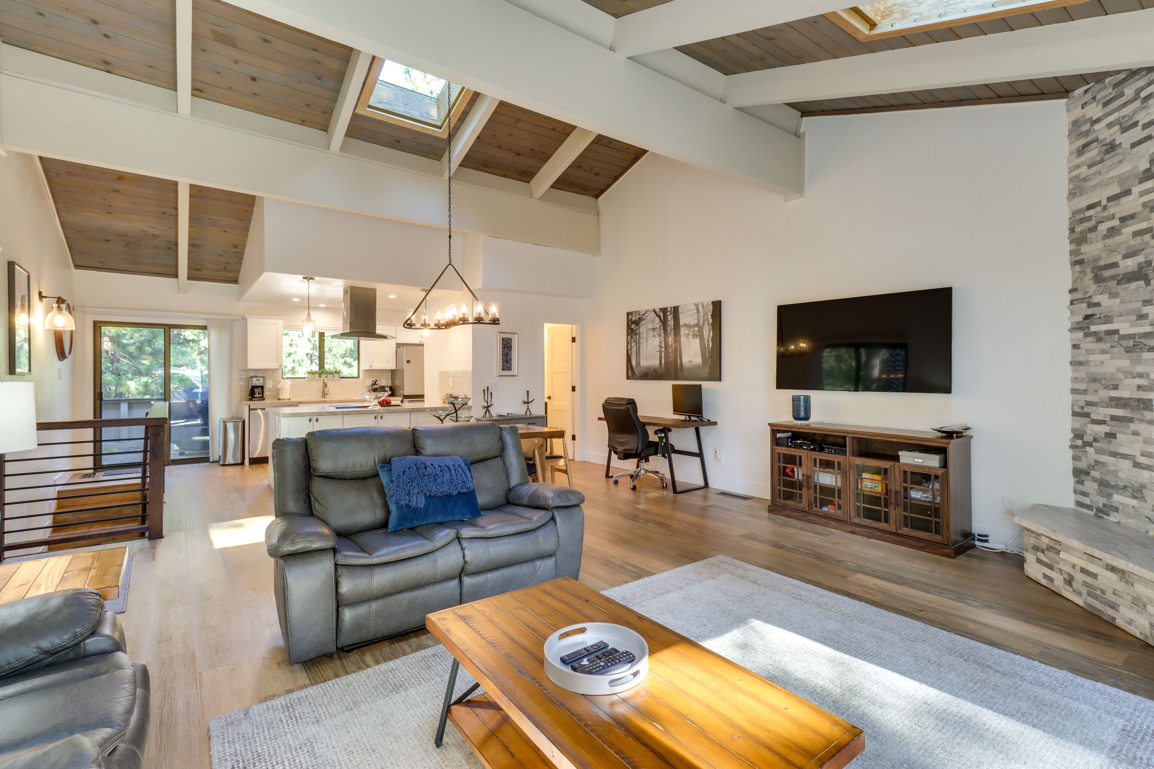 Stylish Incline Village Vacation Rental w/ A/C!