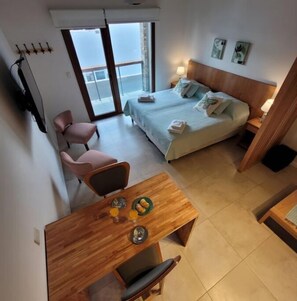 1 bedroom, free WiFi, bed sheets