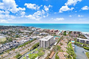 Imagen sin descripción, 3 de 27, botón