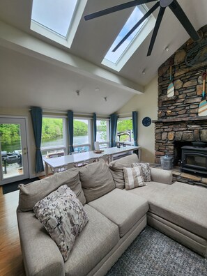 Smart-tv, pejs, bøger, printere