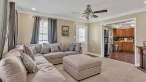 TV, fireplace, stereo