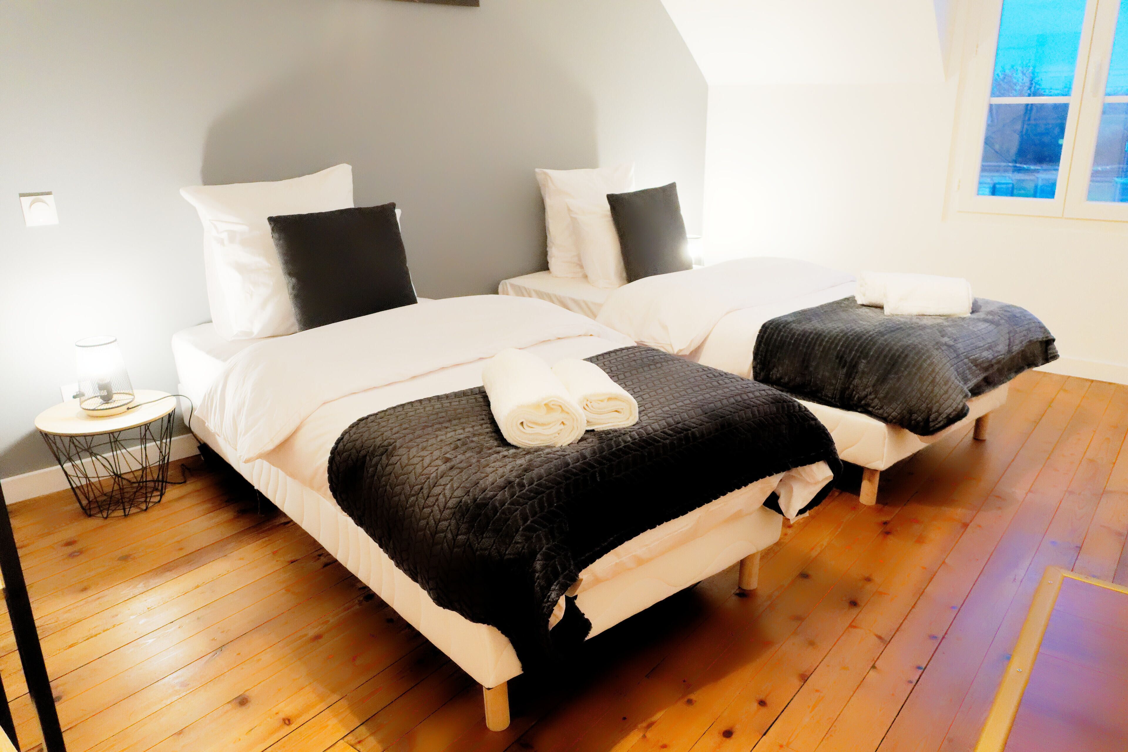 7 slaapkamers, een bureau, een strijkplank/strijkijzer, gratis wifi