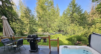 Canyon Falls Cabin.
A cozy riverfront cabin located on Canyon Creek