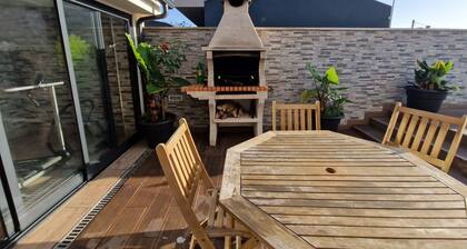 Casa a 5 min da Praia com Piscina Coberta e Jacuzzi