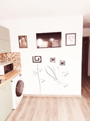 Interior - Apartment located on Cuza Boulevard, right in the old center of the city.  (Brăila)