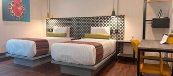 Hotel Estancias VIVE MX Cuauhtemoc, Trademark by Wyndham