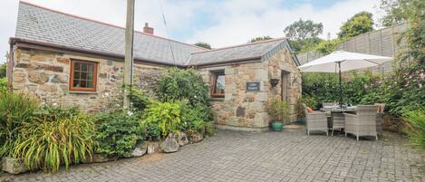 Cottage | Outdoor dining