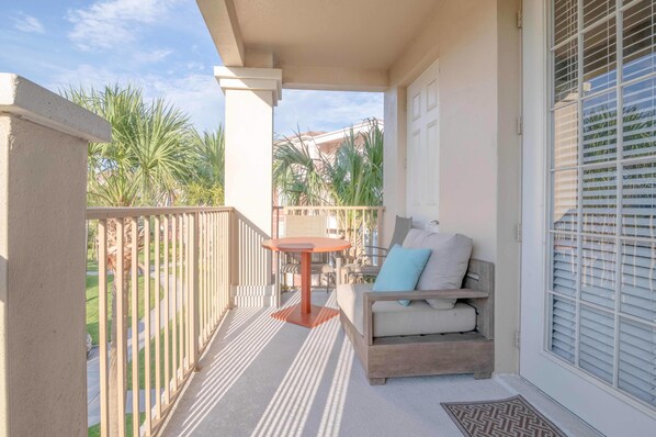Property grounds - Vista Cay Luxury Rhapsody. Walk to Epic Universe and the OCCC (Orlando)