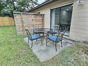 Outdoor dining