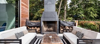 Sprawling Modern Home with Chef's Kitchen, Pool & Hot Tubs - walk to the beach!