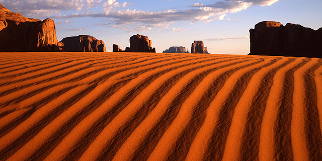 Listopedia: the Sunrise and Sunset Bucket List