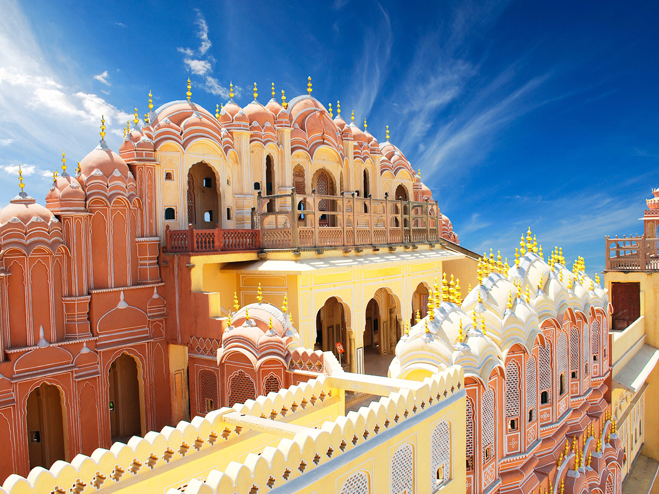 listopedia: movies that make you want to travel