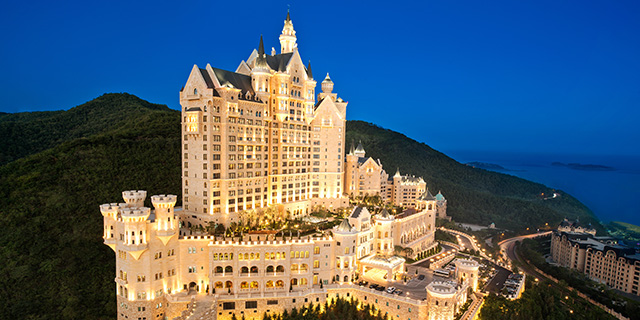 romantic hotels around the world