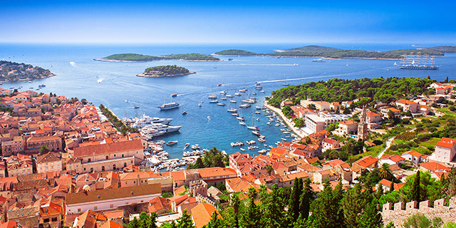 Listopedia: Chasing the Sun around the World