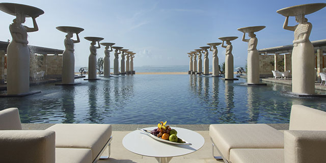 Unique Sleeps: Mulia Resort, Nusa Dua Bali