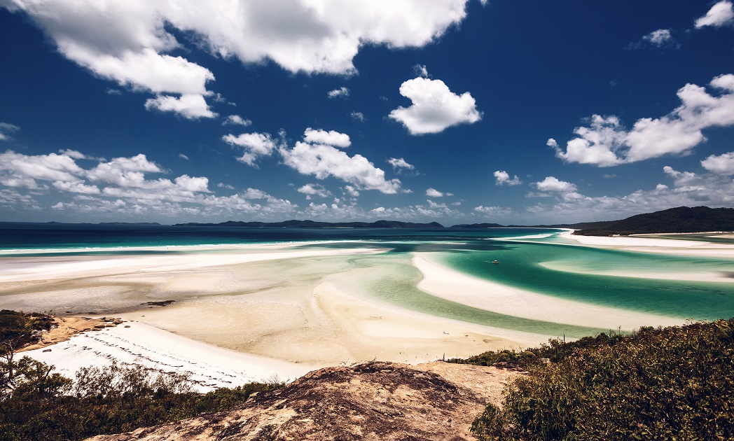 5 tripspirational Insta accounts you need to follow now