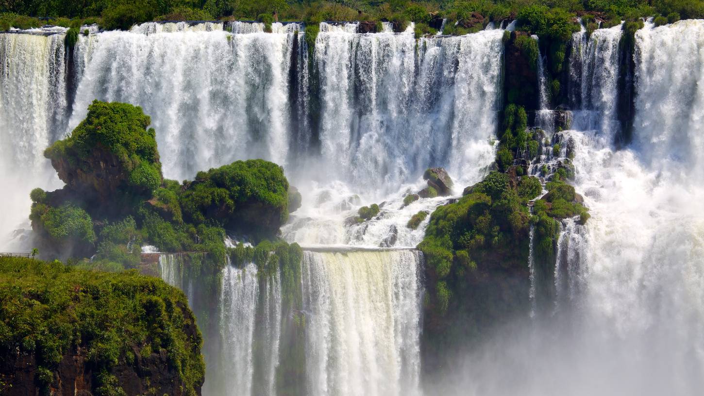 Hotels Near Iguazu Falls Hotels Near Iguazu Falls