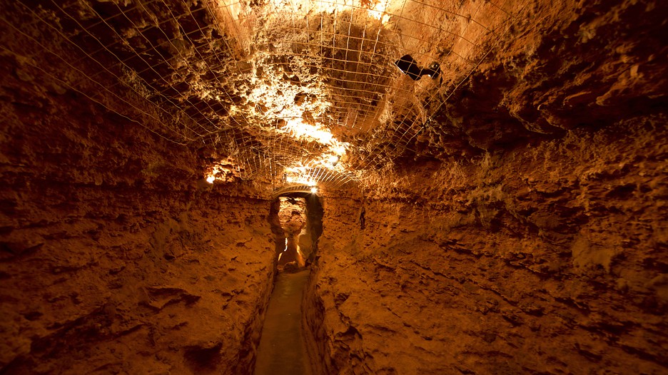 Cave of the Winds in Niagara Falls, New York Expedia Cave of the Winds in Niagara Falls, New York Expedia