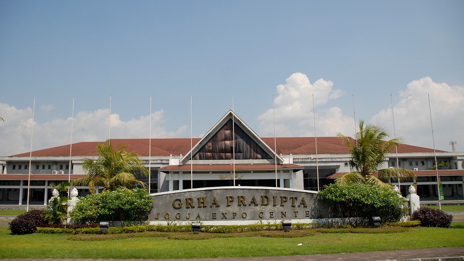 Yogyakarta Vacations 2017: Package Save up to $603 Cheap Deals on Expedia Yogyakarta Vacations 2017: Package Save up to $603 Cheap Deals on Expedia