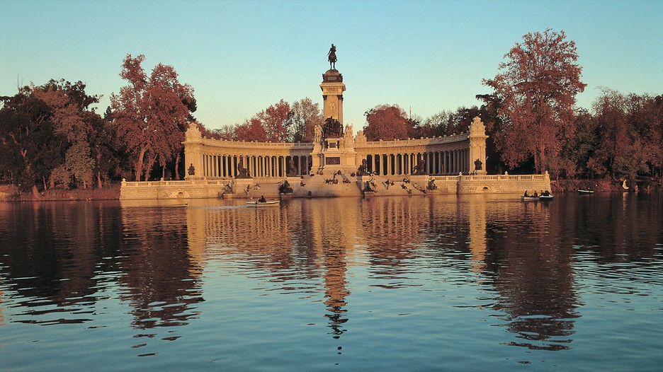 El Retiro Park in Madrid, | Expedia.ca