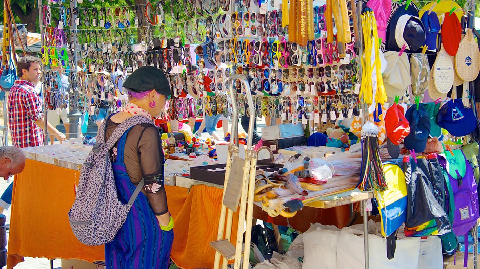 El Rastro in Madrid, | Expedia