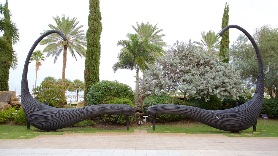 Salvador Dali Museum in St. Petersburg, Florida Expedia.ca