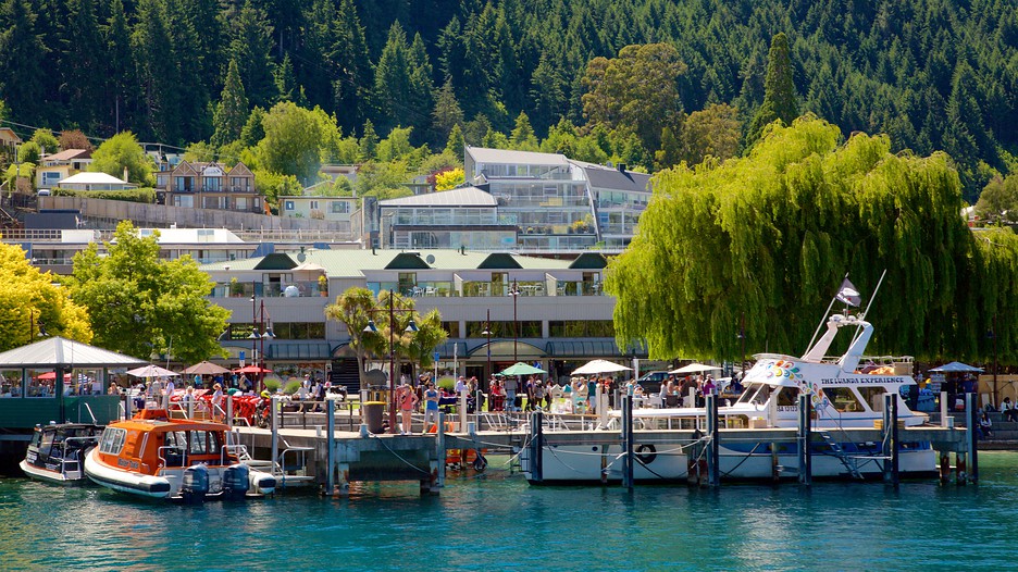 Queenstown Beach in Queenstown, Expedia
