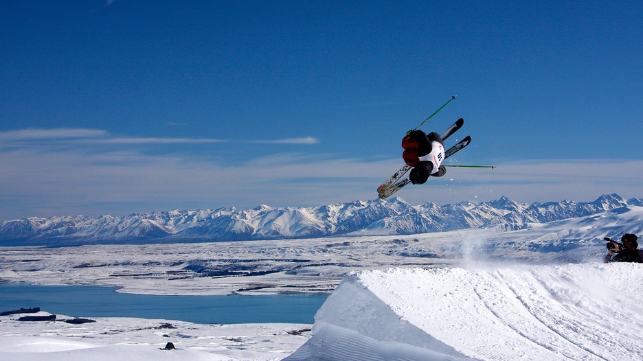 Roundhill Ski Area in Lake Tekapo, Expedia