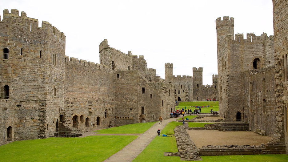 Caernarfon Castle in Caernarfon Expedia.co.uk