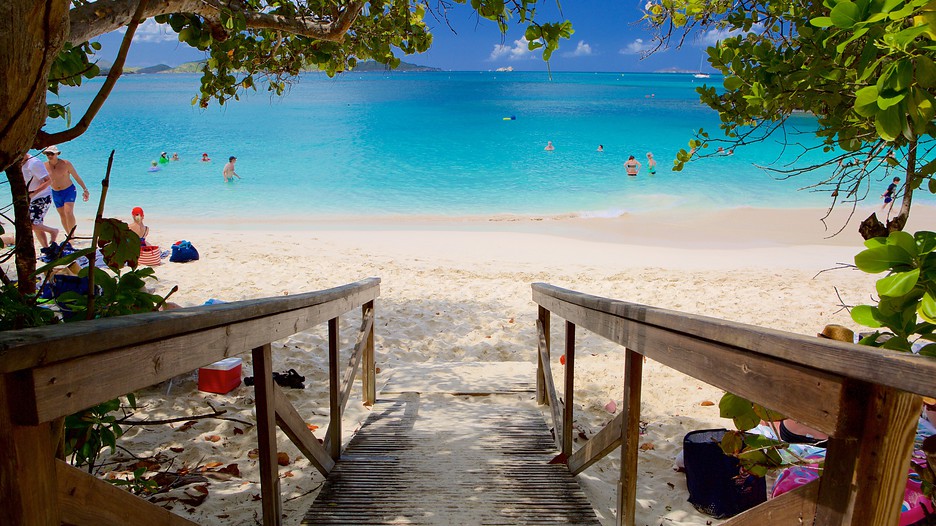 Trunk Bay in St. John, Expedia