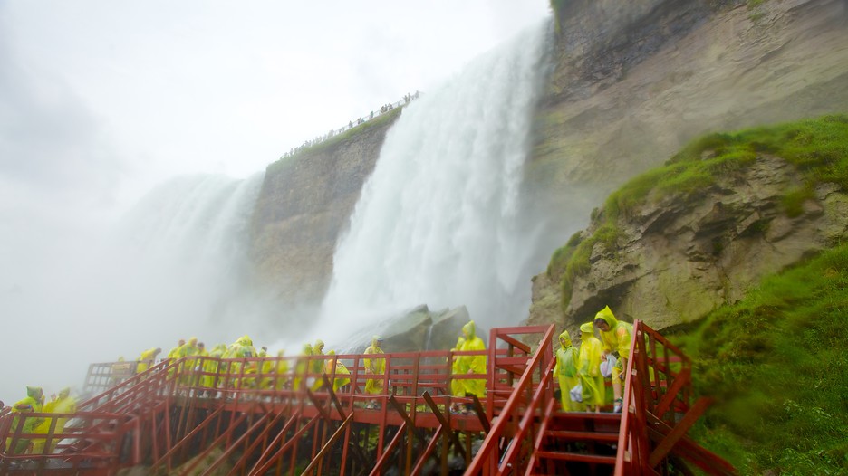 Cave of the Winds in Niagara Falls, New York Expedia.ca