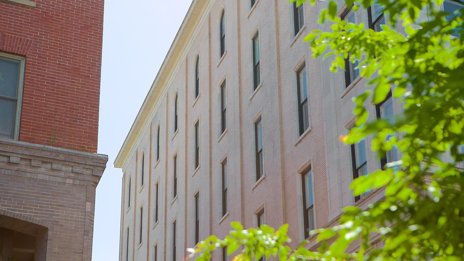 Secret hotels travelocity Jul 14, · What is burrfalkwhitetdate.ml? First off, burrfalkwhitetdate.ml is an affiliate of Expedia, the same parent company which also owns Trivago, Orbitz, Travelocity, and .