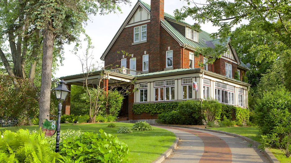 The Best Eastern Townships Vacation Packages 2017 Save Up to C590 on