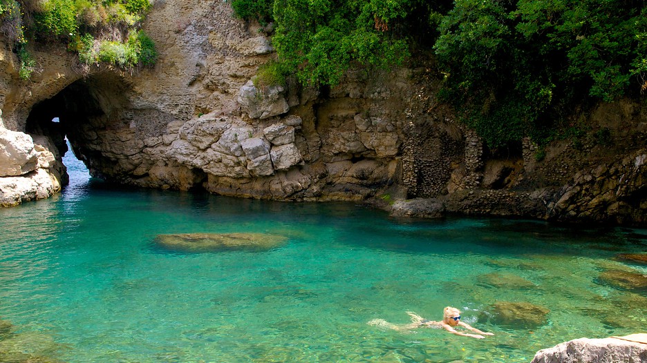 Risultati immagini per bagni regina giovanna