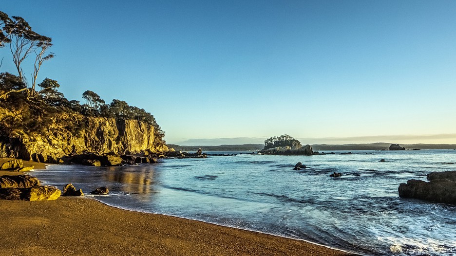 Batemans Bay Travel, Australia Find holiday information Expedia.co.jp