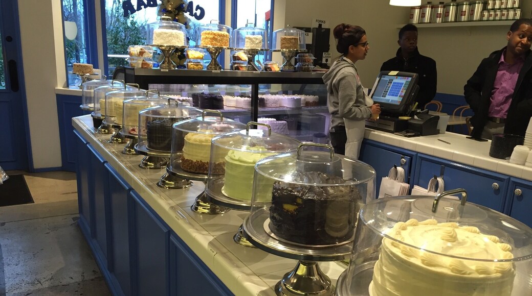 Great cake! We got the Neapolitan -three kinds of cake in one! Yummy.